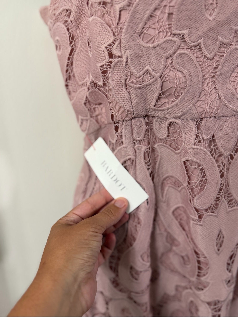 Bardot Lina Lace Dress in Pink Rose - Picture 5 of 10
